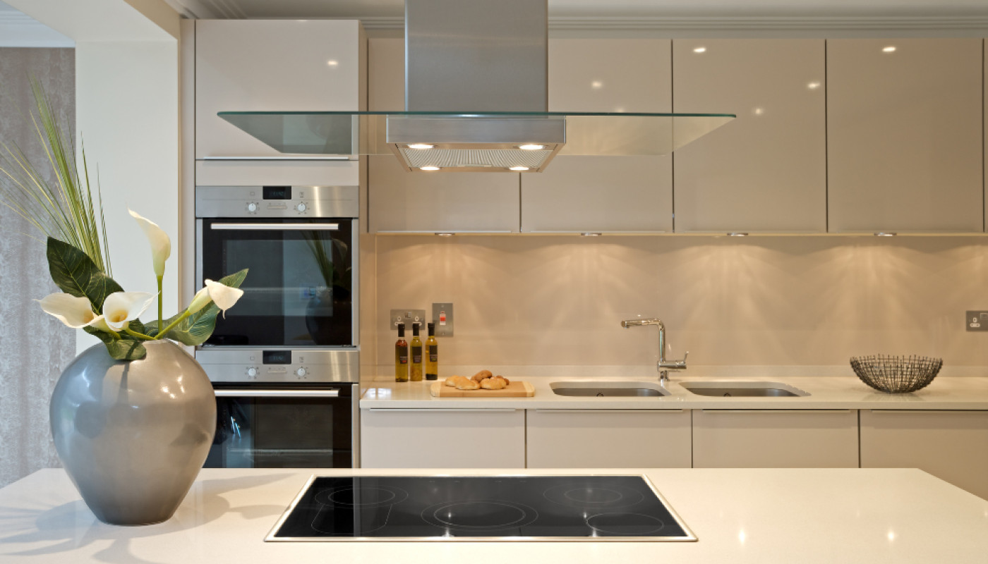 Pour créer la cuisine de vos rêves à Narbonne, Travaux Confort est le cuisiniste qu’il vous faut !